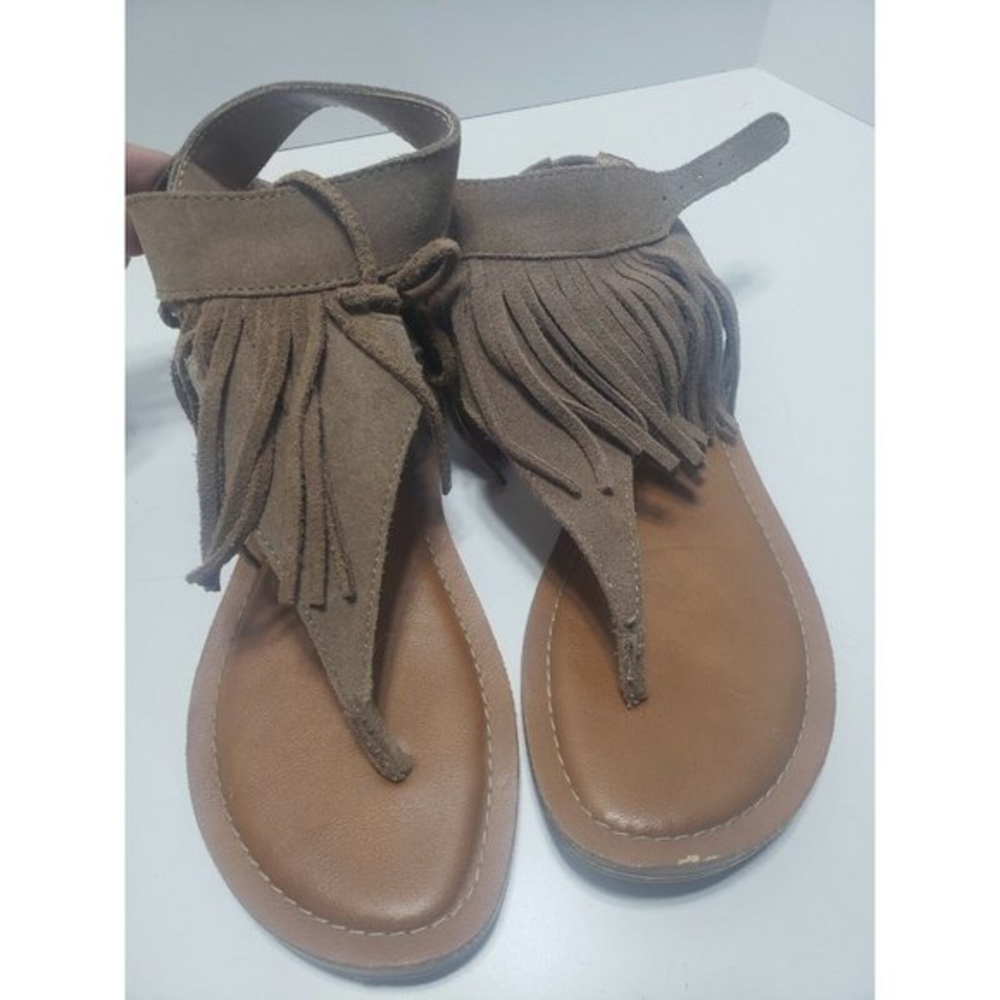 Restricted‎ Women's Brown Fringe Sandals Size 7.5